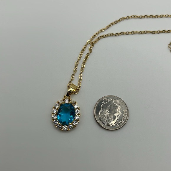 Swarovski Crystal Gold Necklace 16 Inch NWOT - Picture 8 of 8